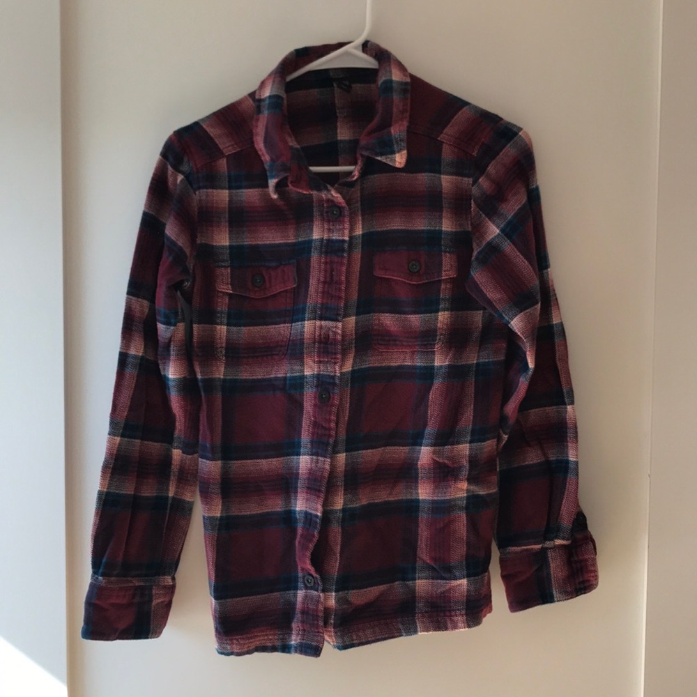 Women’s Patagonia flannel!